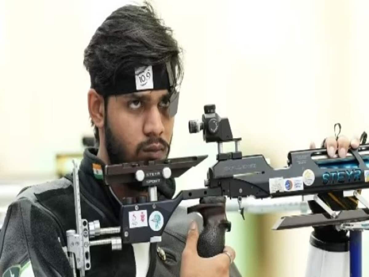 Read more about the article ISSF WORLD CUP: दिव्यांश सिंह पंवार ने 10 मी. एयर राइफल में वर्ल्ड रिकॉर्ड के साथ जीता गोल्ड मेडल