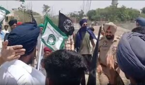 Patiala: BJP उम्मीदवार Preneet Kaur के खिलाफ किसानों की विरोध, किसान विरोधी नारे उठाए