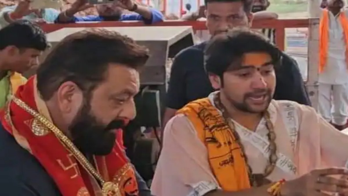 Read more about the article पंडित धीरेन्द्र शास्त्री को संजय दत्त ने दी जन्मदिन पर बधाई