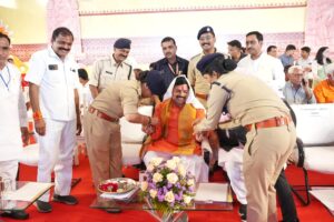 Read more about the article आपने गृहनगर में मुख्यमंत्री डॉ. मोहन यादव ने बहनों से बंधवाई राखी, नारायणा में श्री कृष्ण सुदामा धाम पहुंचकर करेंगे दर्शन…