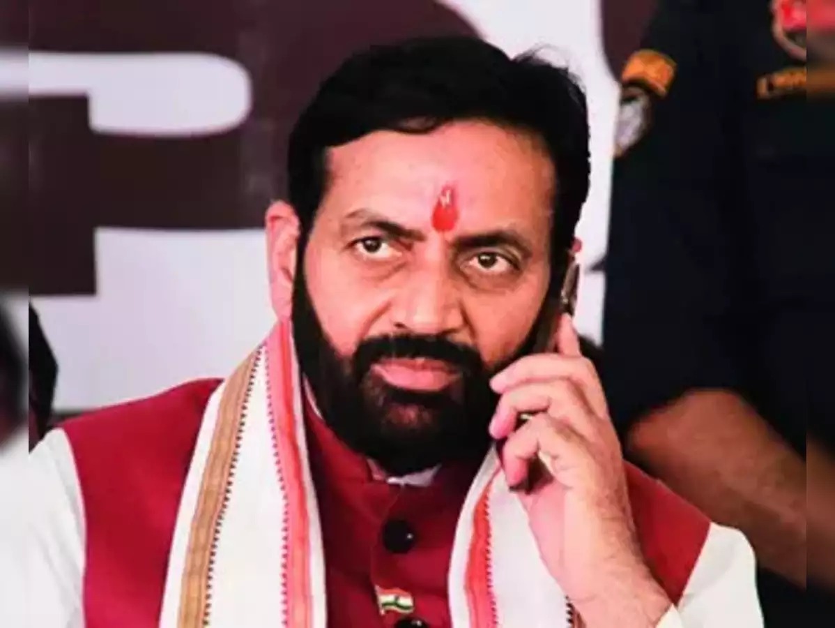 Read more about the article Haryana : ‘गुड मॉर्निंग’ की जगह अब ‘जय हिंद’ बोलेंगे स्कूली बच्चे, हरियाणा सरकार के इस फैसले का कथावाचक धीरेन्द्र शास्त्री ने की तारीफ़ ….