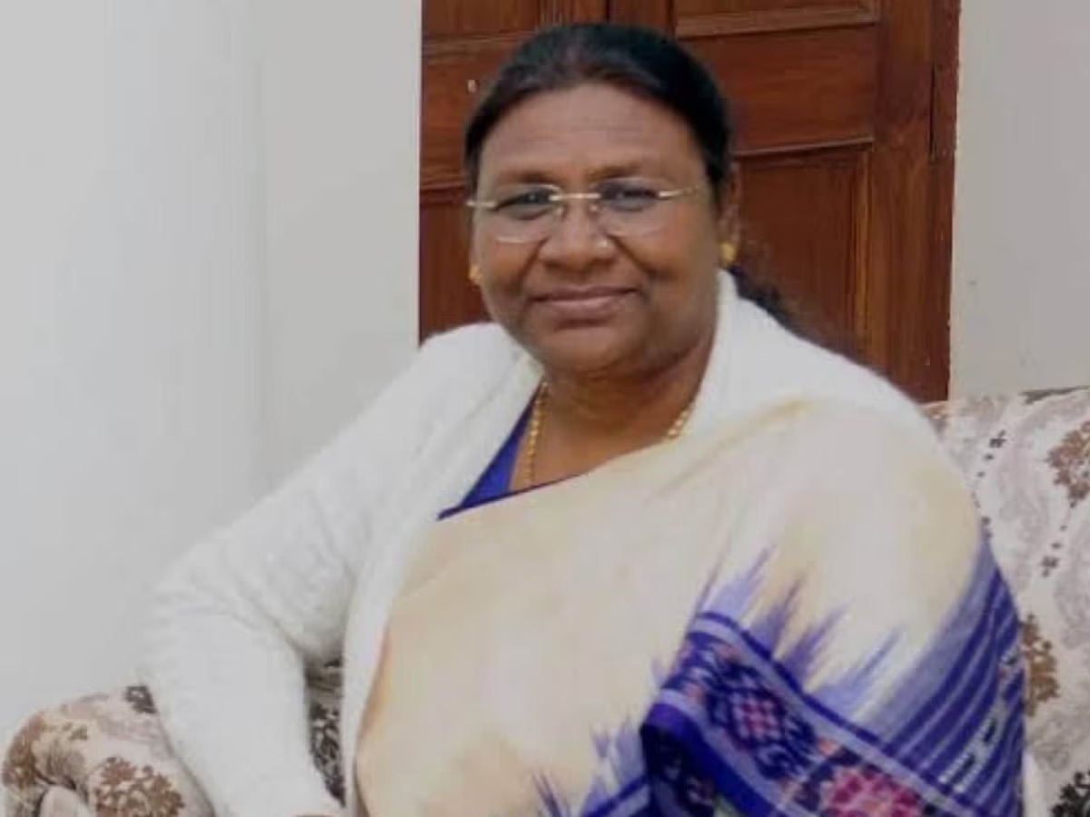 You are currently viewing राष्ट्रपति द्रौपदी मुर्मु मध्य प्रदेश के दो दिवसीय दौरे पर, शुद्ध और सात्विक भोजन करेंगी; थ्री लेयर में रहेगी सिक्योरिटी