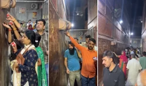 Read more about the article आस्था या अंधविश्वास: AC के पानी को चरणामृत समझकर पीने लगे लोग, वृंदावन के विश्व प्रसिद्ध बांके बिहारी मंदिर का Video हो रहा वायरल