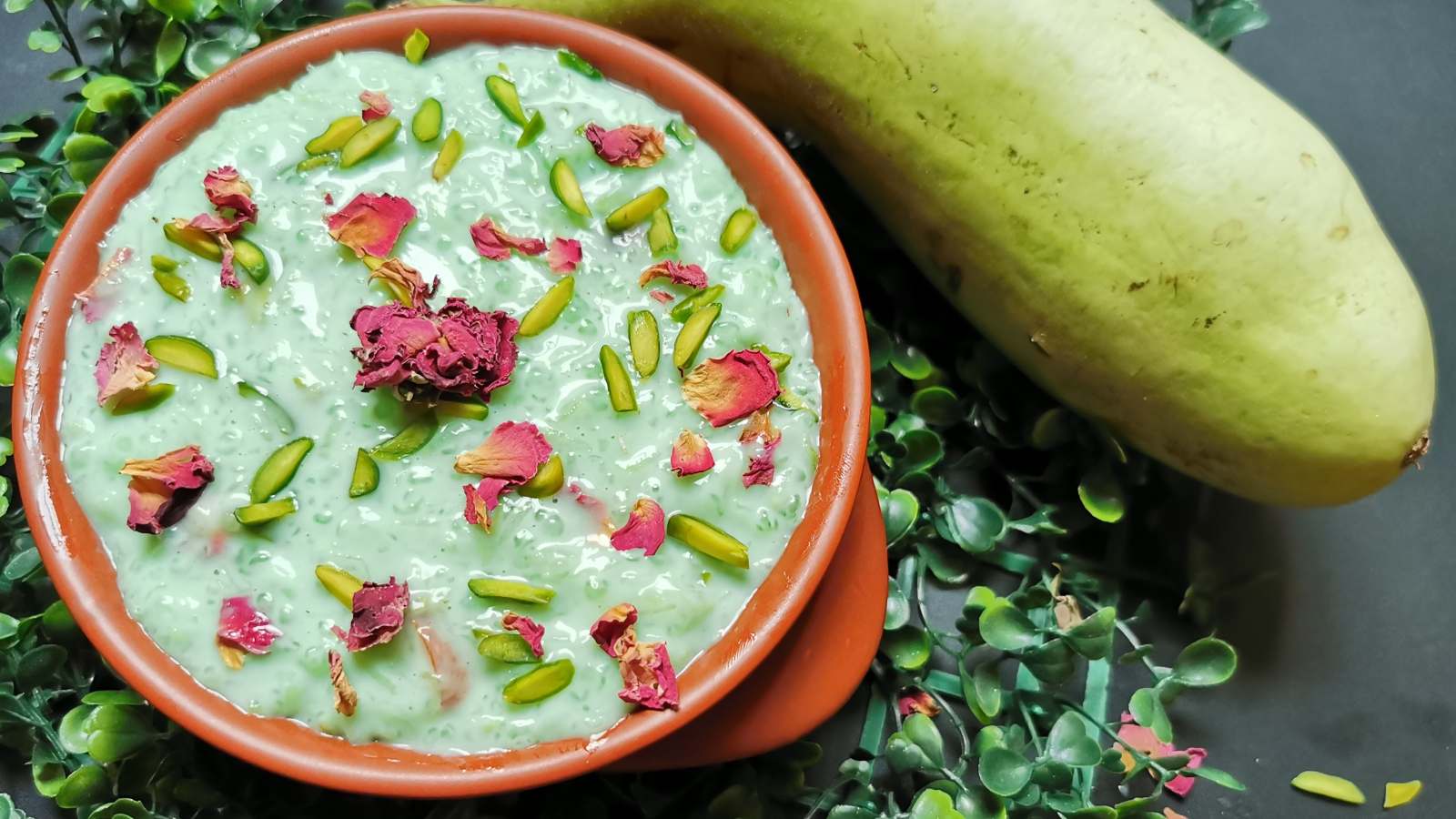 Read more about the article लौकी की खीर: स्वाद और सेहत का बेहतरीन संगम, पाचन और कोलेस्ट्रॉल नियंत्रण में मददगार