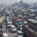 महाकुंभ का महाजाम! आस्था के सैलाब में फंसे लाखों श्रद्धालु, सड़कों पर मचा हाहाकार: CM मोहन यादव ने महाकुंभ यात्रियों से की अपील !