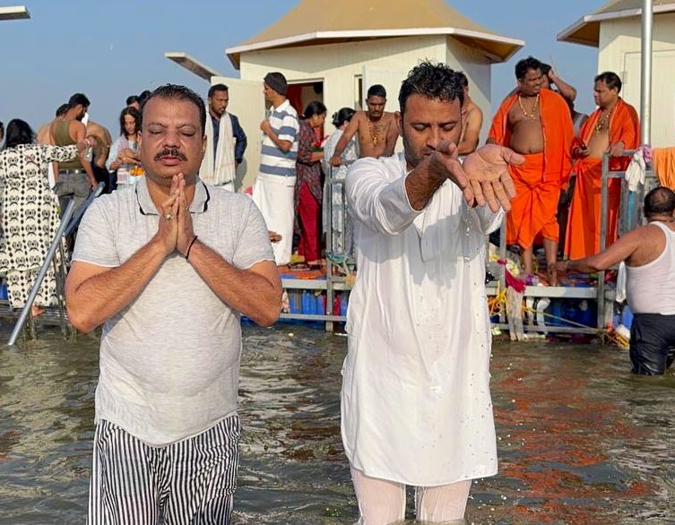 कांग्रेस विधायकों के साथ प्रयागराज महाकुंभ में पहुंचे नेता प्रतिपक्ष उमंग सिंघार, गंगा में लगाई आस्था की डुबकी; हेमंत कटारे परिवार के साथ हुए ‘गुम’!