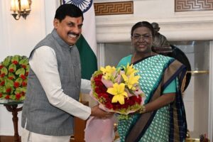 Read more about the article दिल्ली में मुख्यमंत्री मोहन यादव की ऐतिहासिक भेंट, विक्रमोत्सव के लिए राष्ट्रपति को दिया आमंत्रण; केंद्रीय गृह मंत्री अमित शाह से भी की मुलाकात