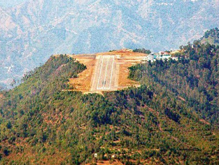 Read more about the article शिमला एयरपोर्ट पर बड़ा हादसा टला, रनवे के आखिरी छोर पर जाकर रुका विमान; डिप्टी CM समेत यात्रियों की सांसें अटकीं