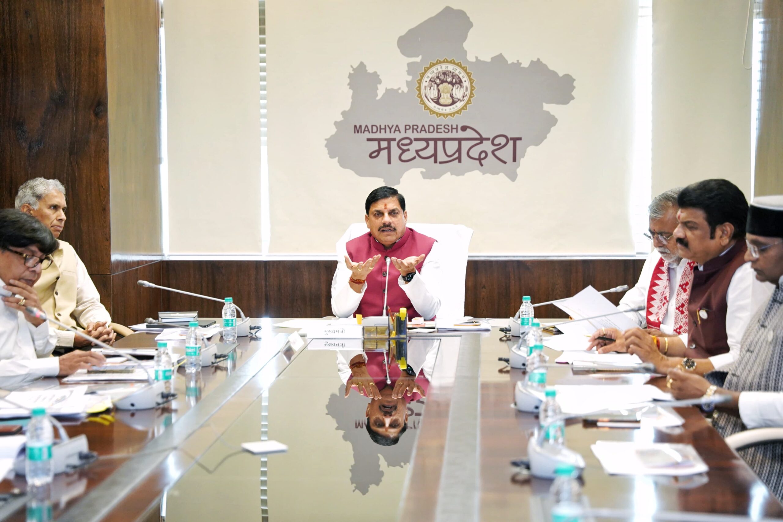 Read more about the article मध्यप्रदेश की मोहन सरकार के बड़े फैसले: अब हर जिले में बनेगा डॉक्टर, PPP मॉडल पर खुलेंगे मेडिकल कॉलेज; 17 अप्रैल को पीएम मोदी और 13 अप्रैल को    गृहमंत्री अमित शाह आएंगे मध्यप्रदेश!