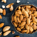 भीगे बादाम से पाएं हेल्दी हार्ट, क्लियर स्किन और स्ट्रॉन्ग माइंड; सिर्फ 5 बादाम और सेहत को मिलेंगे 5 सुपर फायदे!