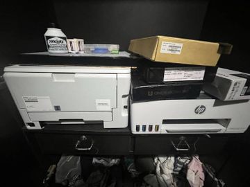 Read more about the article इंदौर के होटल में चल रही थी नकली नोटों की फैक्ट्री, मास्टर चाबी से खुला राज: लाखों के नकली नोट बरामद, इंदौर-भोपाल-गुजरात से जुड़े थे तार!