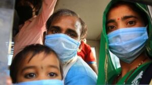 Read more about the article कोरोना की फिर बढ़ती रफ्तार ने देश को किया सतर्क, नवजात से लेकर बुजुर्ग तक खतरे में; भारत में मिले कोविड-19 के चार नए वैरिएंट, JN.1 सबसे आम!