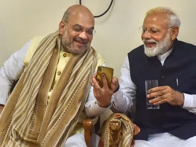 Read more about the article मोदी-शाह की जोड़ी फिर इतिहास के पन्नों में दर्ज: 2,258 दिन पूरे कर तोड़ा आडवाणी का रिकॉर्ड, अनुच्छेद 370 हटाने वाले अमित शाह बने सबसे लंबे समय तक देश के गृह मंत्री!