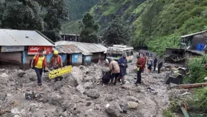 Read more about the article जम्मू-कश्मीर के किश्तवाड़ में मचैल माता यात्रा के पहले पड़ाव पर बादल फटा, 12 की मौत, 25 से अधिक घायल; सेना, NDRF और SDRF का रेस्क्यू ऑपरेशन जारी!