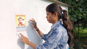 Read more about the article डेढ़ माह से लापता जबलपुर का उज्जवल चौधरी: बहनों की अपील—“भाई, घर लौट आओ… हमें तुम्हारी बहुत याद आती है”; बहनें शिवानी और रागनी 3 हजार से ज्यादा पोस्टर चिपका चुकीं!