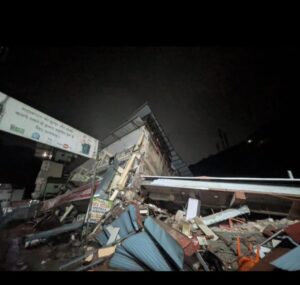 Read more about the article देहरादून के सहस्त्रधारा में बादल फटा, टपकेश्वर मंदिर डूबा