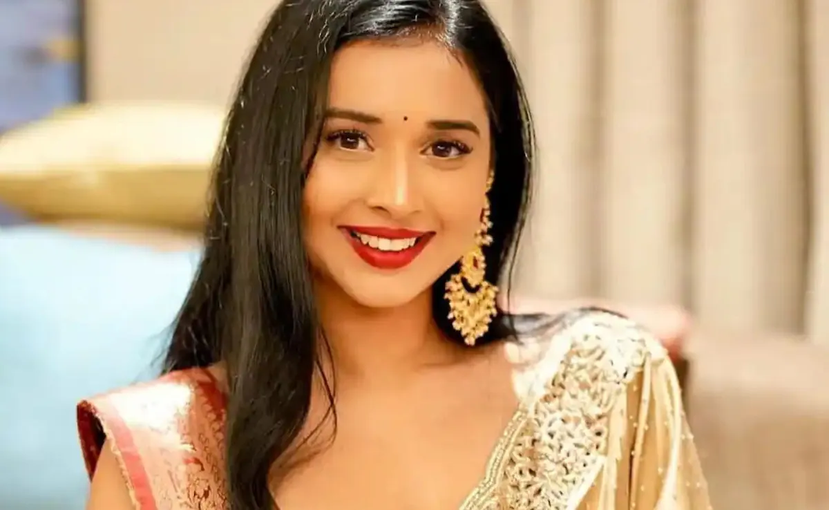 Read more about the article तान्या मित्तल की लग्जरी लाइफस्टाइल की पोल खुली? बिग बॉस में किए अमीरी के दावे, हकीकत में निकला साधारण घर और छोटा स्टोर; सोशल मीडिया पर ट्रोल्स ने उठाए सवाल!