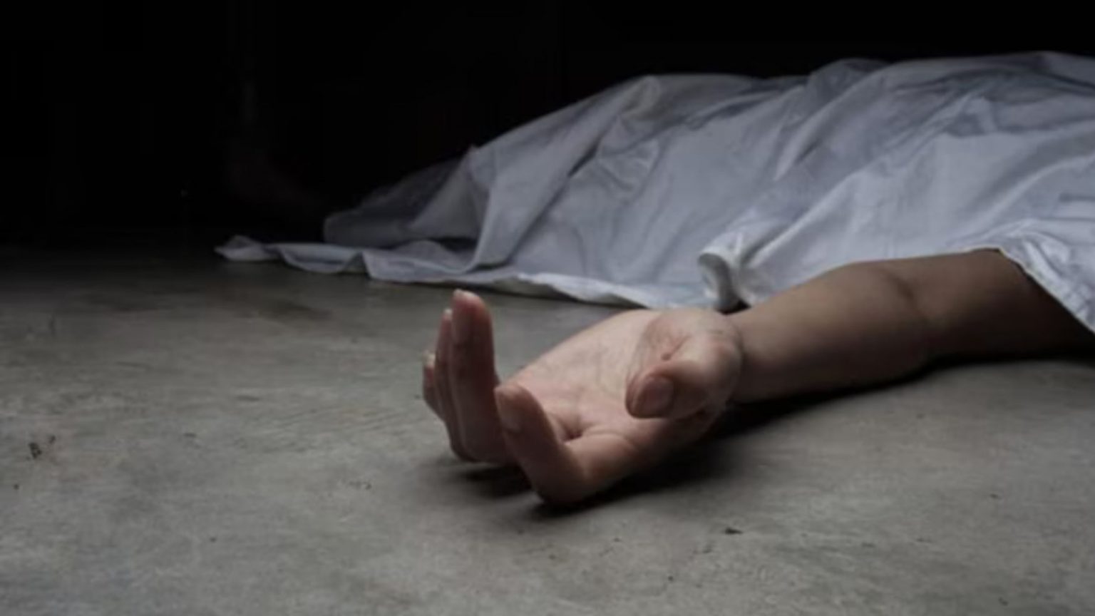 You are currently viewing गाजियाबाद में आधी रात नौवीं मंजिल से कूदीं 3 सगी बहनें, सभी की मौत, ऑनलाइन गेम की लत ने ली जान