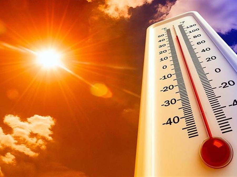 You are currently viewing मध्य प्रदेश में अजीब मौसम: दिन में तेज गर्मी, सुबह-रात में ठंडक; जल्द 40 डिग्री तक पहुंच सकता है तापमान