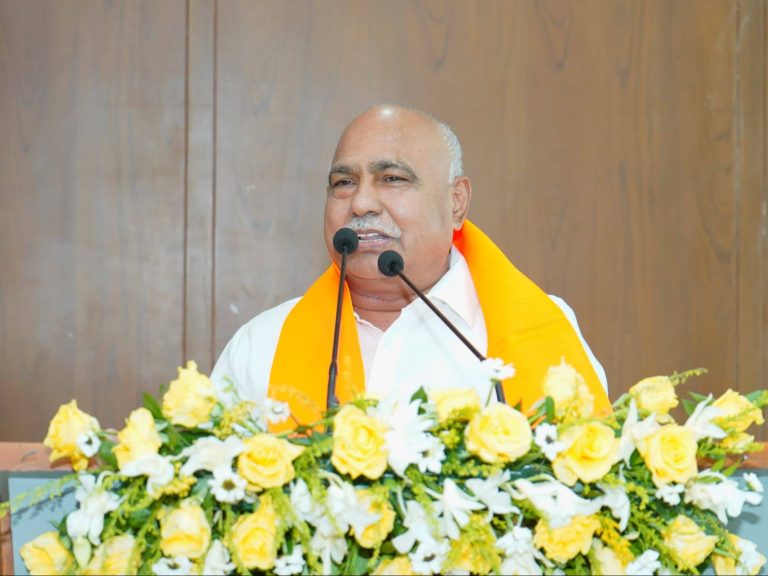 भोपाल प्रदेश कार्यालय में प्रशिक्षण महाअभियान-2026 को लेकर हुई अहम बैठक: Hemant Khandelwal ने कहा – मई में Orchha में होगी कार्यसमिति बैठक, राष्ट्रीय सह संगठन महामंत्री शिवप्रकाश सहित कई दिग्गज नेता मौजूद