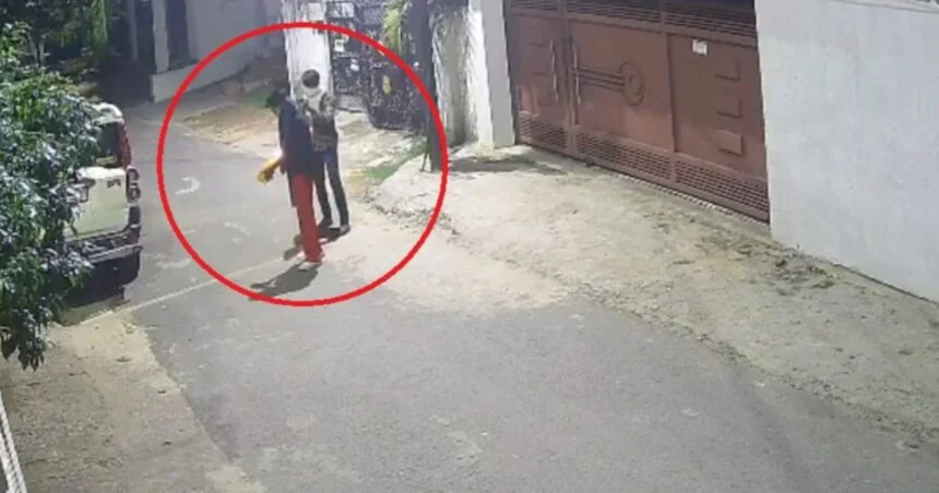 पेट्रोल बम हमले के दो आरोपी गिरफ्तार: चलती ट्रेन से दबोचे गए, संयुक्त अभियान में मिली सफलता