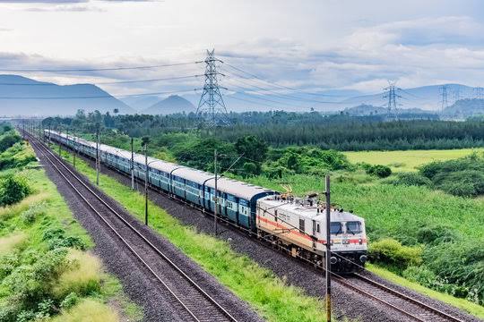 नॉर्दर्न रेलवे के 680 किमी रेल मार्ग पर ‘कवच 4.0’ सिस्टम लगाने के लिए ₹206 करोड़ की स्वीकृति