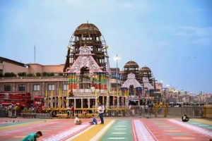 Read more about the article पुरी जगन्नाथ रथयात्रा 16 जुलाई से शुरू, 10 लाख श्रद्धालुओं के आगमन की उम्मीद; होटल पूरी तरह फुल, किराए में रिकॉर्ड बढ़ोतरी