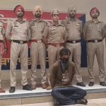 पड़ोसी बनकर आया कातिल, पहचान खुलते ही महिला पर हमला; हत्या के बाद भीड़ में खड़ा रहा आरोपी