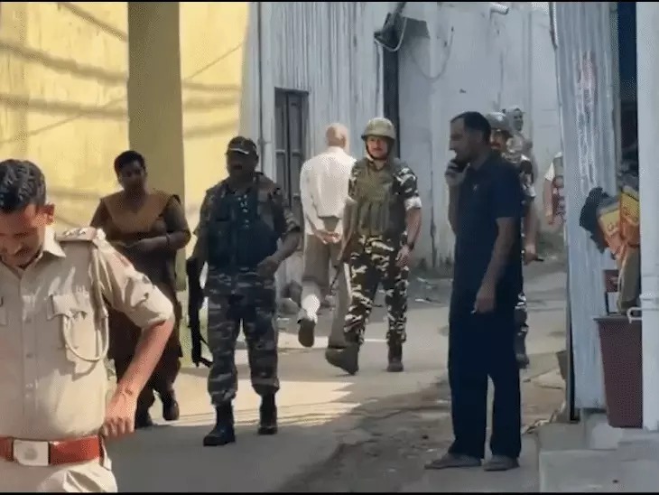 1990 के कश्मीरी पंडित पिता-पुत्र हत्याकांड में SIA की छापेमारी: 9 ठिकानों पर तलाशी, 36 साल पुराने केस की जांच तेज